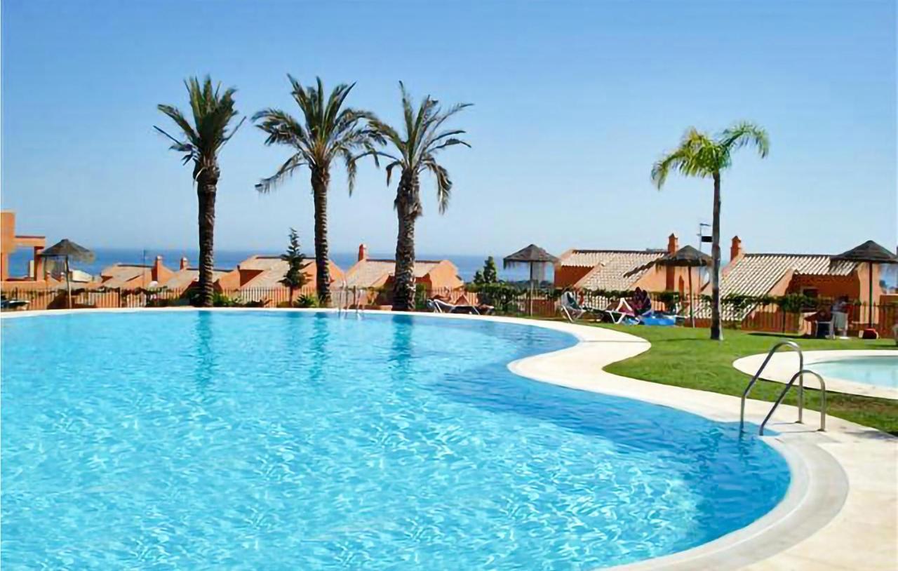Awesome Apartment In Elviria With Wifi マルベーリャ エクステリア 写真